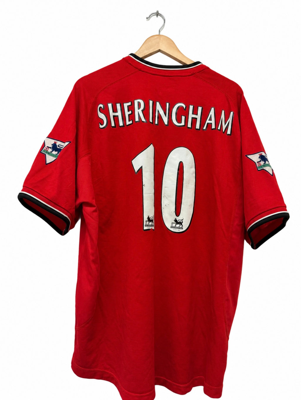 Manchester United 2000/02 thuisshirt maat XXL met Sheringham #10, achterkant